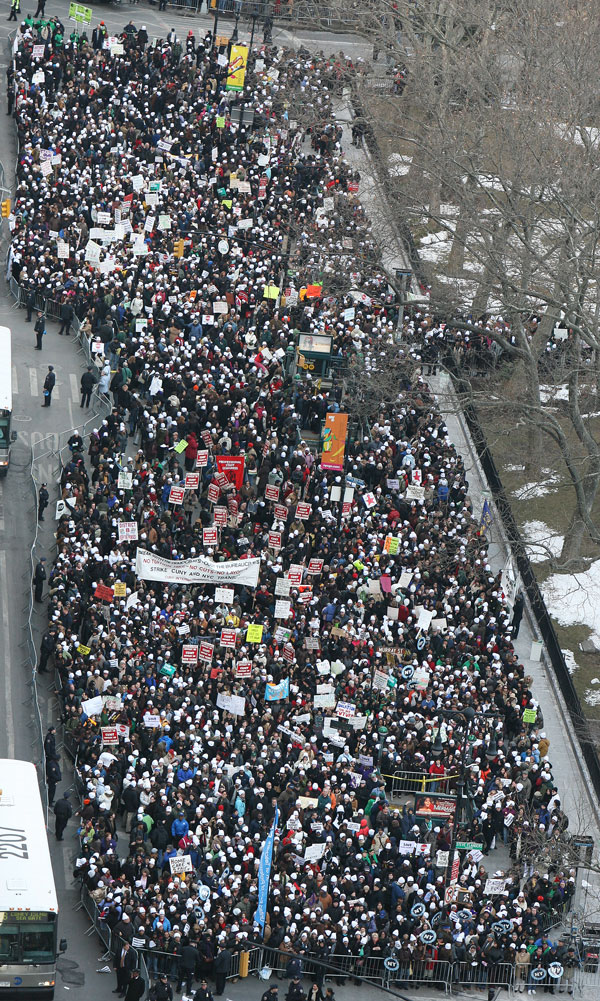 labor union rally against budget cuts, New York, March 2009