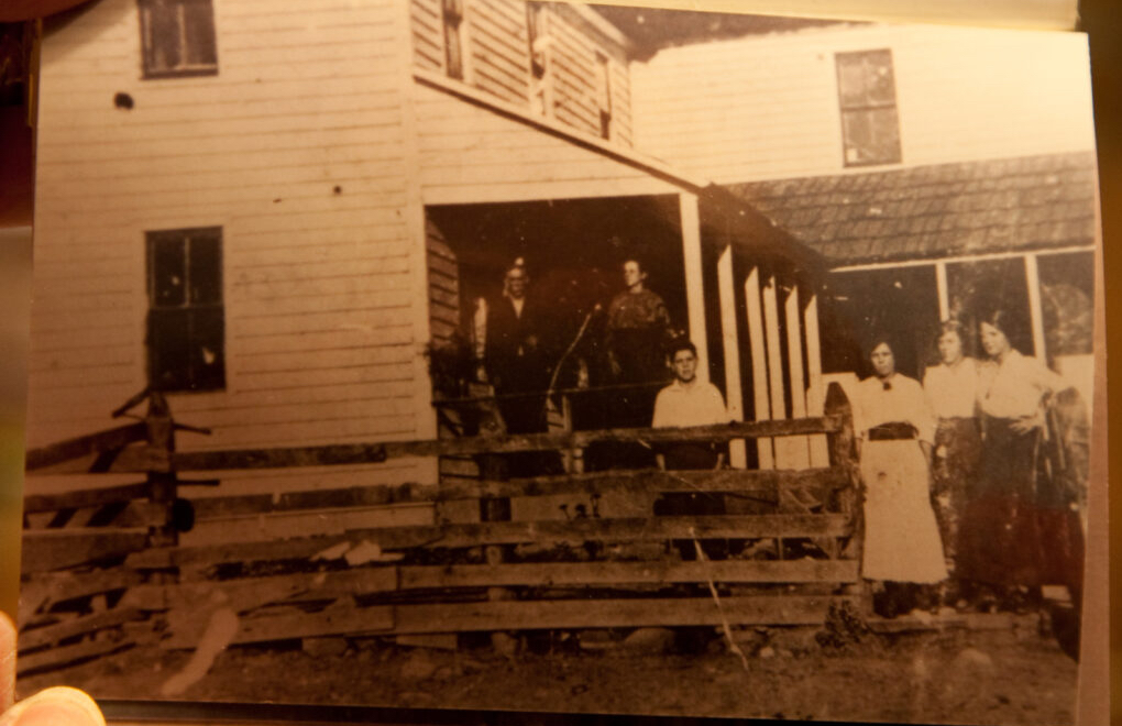 Farmhouse in the late 1800s or early 1900s near Burnside, Ky. The house, much deteriorated, became the home of Harriette and Harold Arnow on land that served as the setting for Harriette's novel.